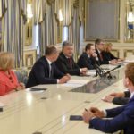 ПРЕЗИДЕНТ: УКРАЇНА ЯК НІКОЛИ БЛИЗЬКО ДО ПОЯВИ ПОМІСНОЇ ПРАВОСЛАВНОЇ ЦЕРКВИ