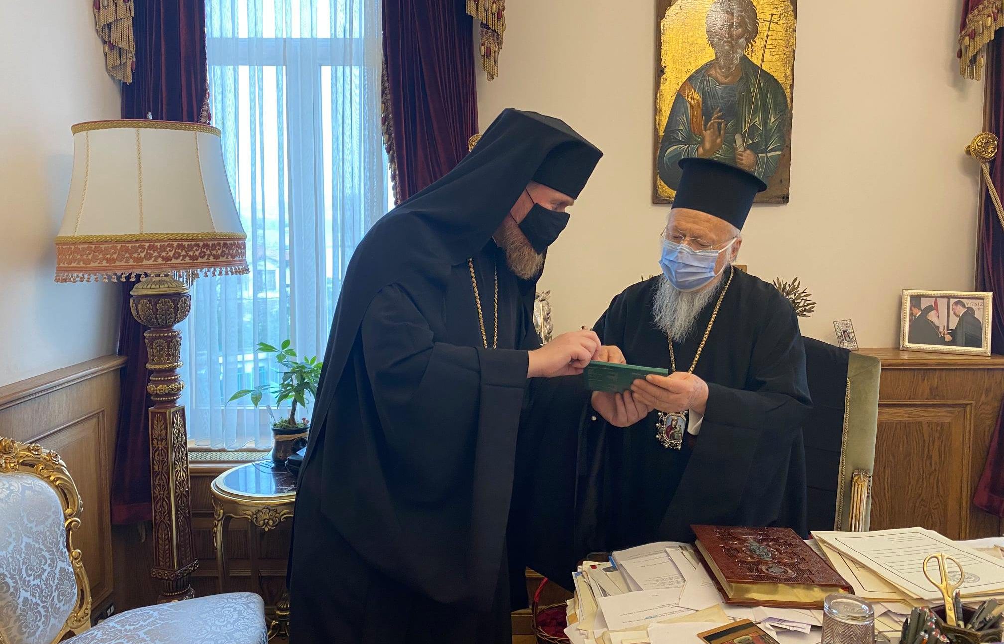Офіційна делегація ПЦУ прибула до Константинополя з нагоди інтронізації митрополита Халкидонського Еммануїла