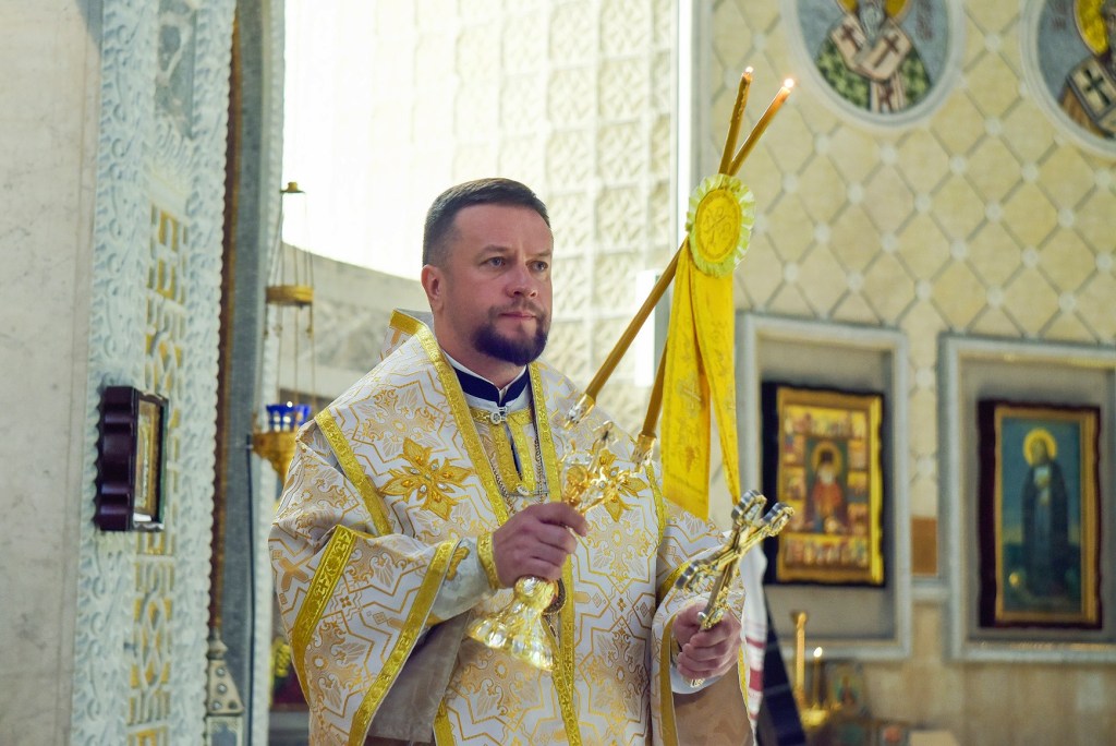 Синод ПЦУ відправив на спокій єпископа Адріана (Кулика) за побиття жінки