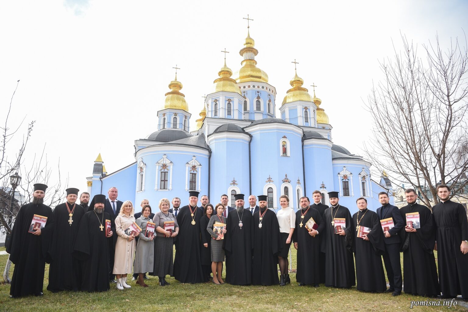 Предстоятель відзначив співробітників Київської Митрополії