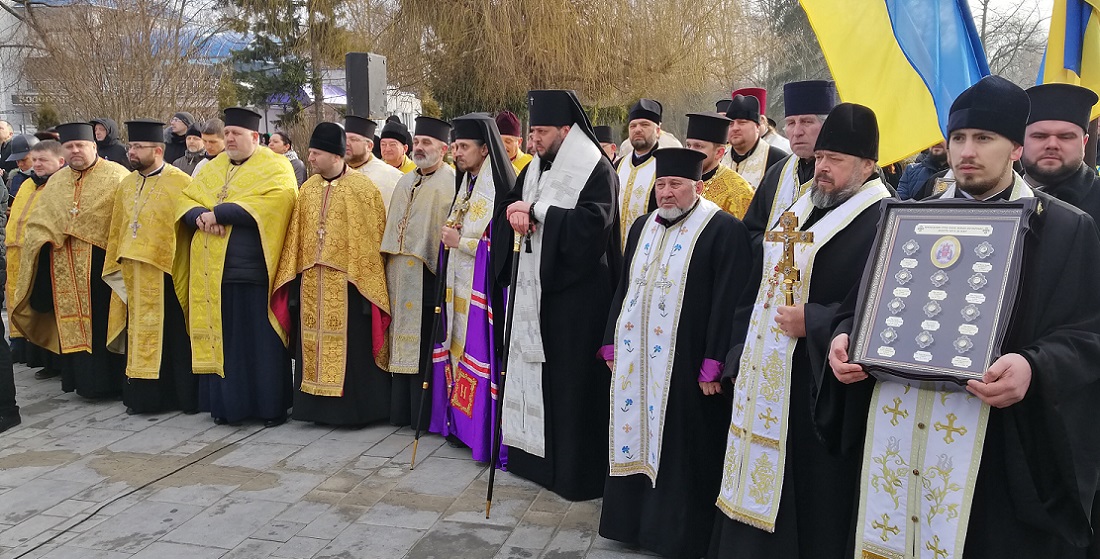 Вселенська ганьба! Агент спецслужб ЛНР Ферзь «молився» за мир і єдність в Україні