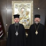 Помолися, матусю, за мир…