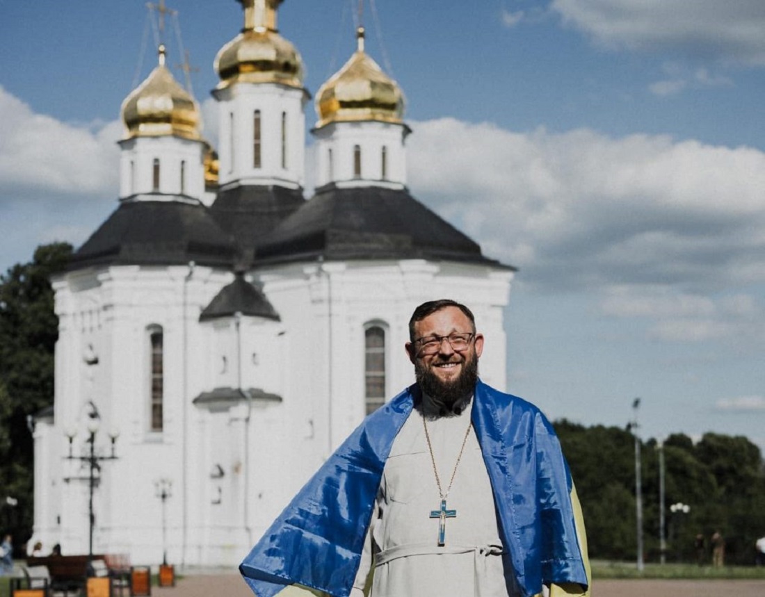 Священик ПЦУ не припиняв служби під час блокади та обстрілів Чернігова