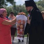 Архієрей ПЦУ відвідав парафії на Житомирщині, що вийшли з Московського патріархату
