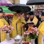 Владика Іларіон освятив накупольні хрести на Свято-Софійський храм у Рівному