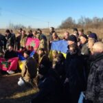 У День ЗСУ Президент зустрівся з українськими військовими на Донбасі та вручив їм державні нагороди