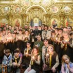 Предстоятель зустрів Віфлеємський вогонь миру
