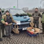 УПЦ США у співпраці з ПЦУ передали автомобілі для захисників України