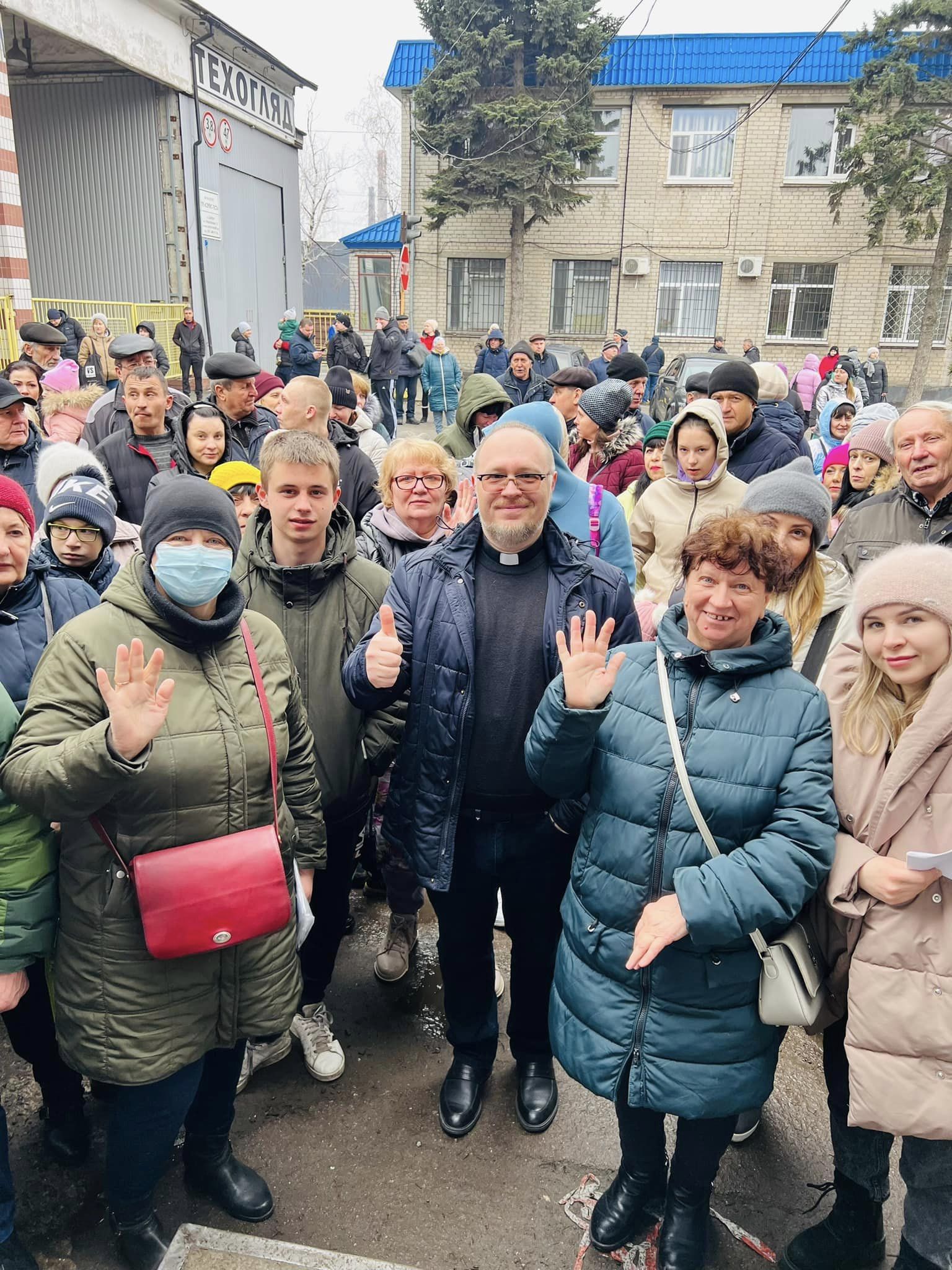 У Дніпрі родини переселенців вкотре отримали допомогу від Вселенського Патріарха