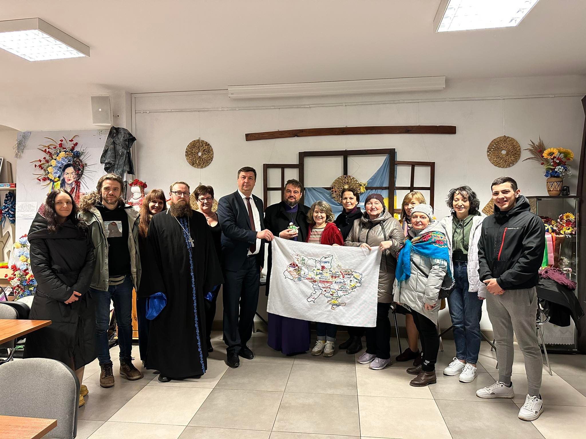 Зустріч митрополита Олександра з українською громадою у Вроцлаві: духовна підтримка та збереження історичної спадщини