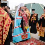 Україна святкує історичне освячення купола та хреста храму святого князя Володимира в смт Десна