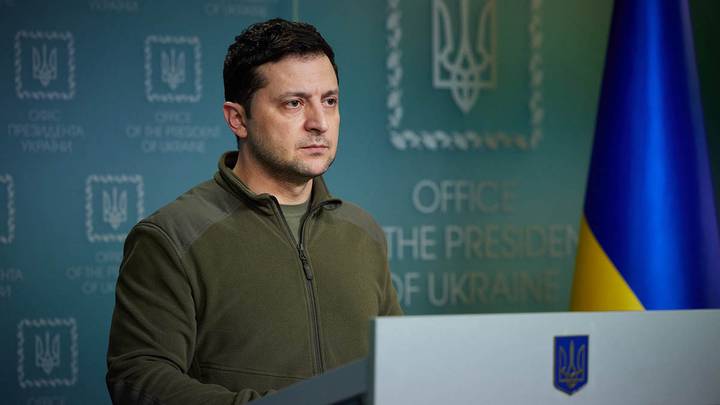 Зеленський заявив, що Україна не втрачає війною з Росією: президент закликав до єдності та віри у перемогу