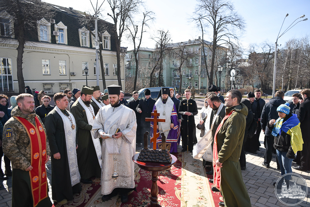 У День українського добровольця відбулась урочиста панахида за загиблими воїнами