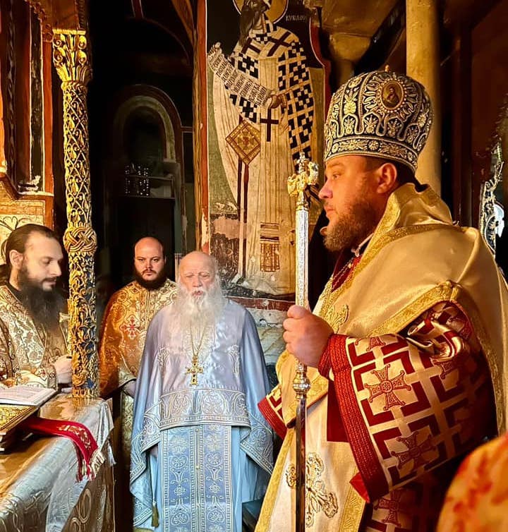 Владика Симеон звершив Літургію на Святій Горі Афон разом з ігуменом Олексієм: зміцнення духовних зв’язків між Україною та Святою Горою.