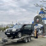 Підтримка наших захисників: Ізяславська громада придбала автомобіль та відправляє великодні смаколики на передову