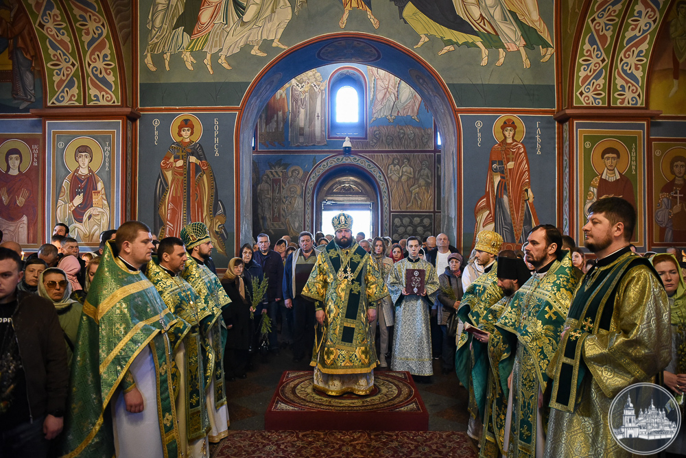 Вербна неділя у Свято-Михайлівському Золотоверхому Монастирі