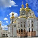 Анонс: Архімандрит Авраамій очолить Божественну літургію в Успенському соборі Лаври