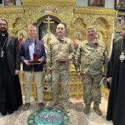 ПЦУ підтримала родини загиблих військовослужбовців ЗСУ: церемонія нагородження у Харкові
