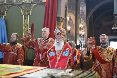 Патріарх Філарет звершив Божественну літургію у Києві, присвячену Іоану Богослову