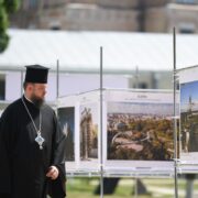 Фотовиставка 'Київ від давніх часів до сьогодення': Споглядайте столицю України через об'єктив фотографії