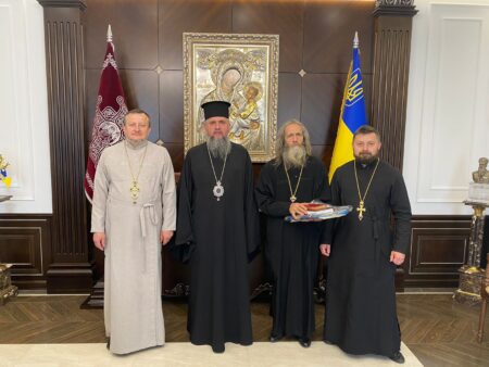 Митрополит Епіфаній прийняв священника, який разом з громадою долучився до ПЦУ