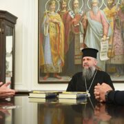 Митрополит Епіфаній передав українським воїнам комплекси контрбатарейної боротьби