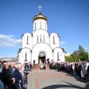 Митрополит Епіфаній звершив молебень за Україну в храмі на честь святих Кирила і Мефодія, громада якого доєдналася до ПЦУ