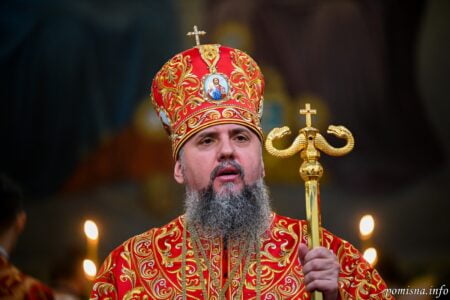 Митрополит Епіфаній очолив Божественну літургію у кафедральному соборі Різдва Христового міста Володимир