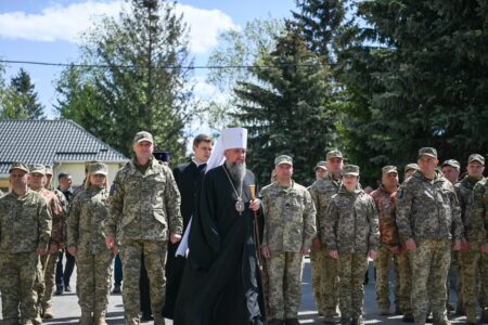 Предстоятель у Володимирі зустрівся з військовослужбовцями