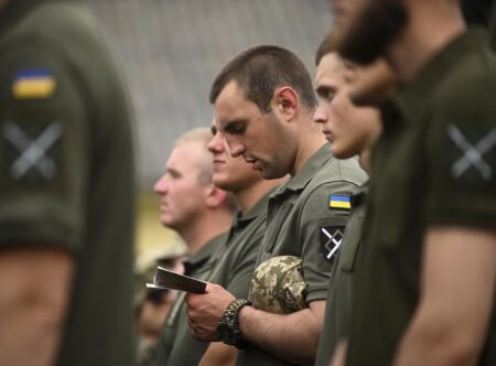 Молитва за воїнів: Благословення, відвага та мир для України