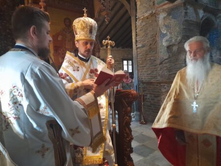 Високопреосвященнійший митрополит Нестор Писик очолив Божественну Літургію в ставропігійному монастирі Влатадон