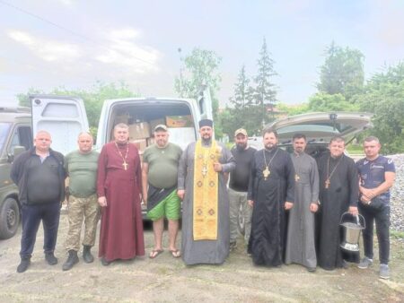 Священики Ізяславського благочиння вирушають до захисників: звернення до єднання та молитовної підтримки