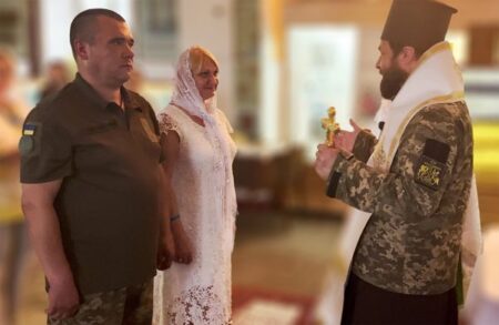 Вінчання двох чарівних пар на фронті: початок спільного життя наповнених любов’ю та щастям