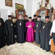 Голова ОДА вручив орден "За заслуги" протоєрею Василю Вирозубу з Одеської єпархії ПЦУ