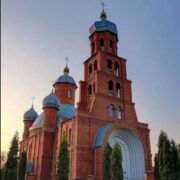 Віра та молитва рідною мовою: Зміна юридичного підпорядкування в українській церкві