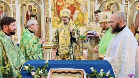 Історичний перехід: перший священник на Донеччині приєднався до Православної Церкви України