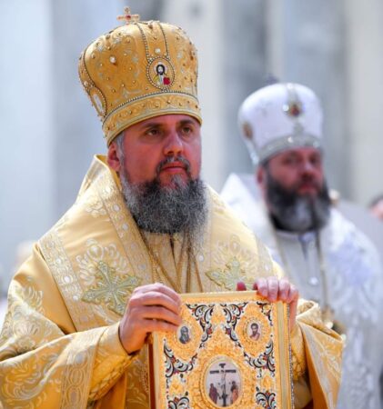 Митрополит Епіфаній закликає до перемоги над злом під час свого візиту на Тернопільщину