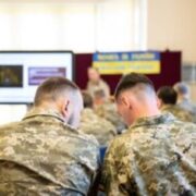 Українські військові капелани завершують навчання в британській армії