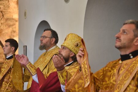 Архімандрит Авраамій очолив в Лаврі літургію в третю неділю після П’ятидесятниці