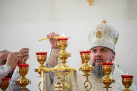 Предстоятель у Брусилові освятив храм на честь Воскресіння Христового