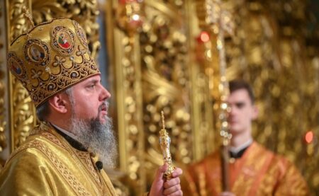 Звершуючи спогад про всіх святих в першу неділю після П’ятидесятниці, ми підкреслюємо, що святість є дар і плід Святого Духа, – Митрополит Епіфаній