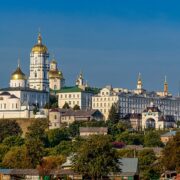 Почаївська лавра: звучання української молитви та майбутнє автокефальної церкви
