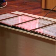 Високопреосвященнійший Архієпископ Дніпровський і Січеславський нагородив українських воїнів за мужність