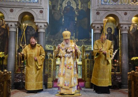 Патріарх Філарет звершив Божественну літургію у Володимирському соборі