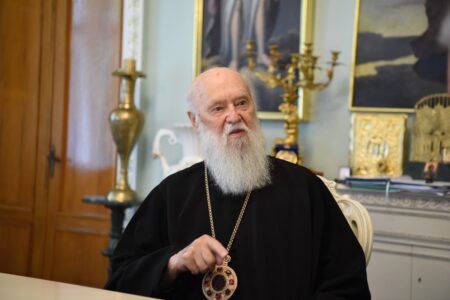 Святійший Патріарх Філарет зустрівся з депутатом Остапенком: Віра та єдність на захист України