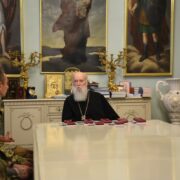 Патріарх Філарет зустрічається з воїнами, нагороджує за мужність та жертовність