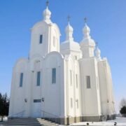 Відданість і пам'ять: Ініціатива Наталії Шевчук про визнання священнослужителів-воїнів