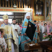 РІВНЕНЩИНА. На свято прп. Феодосія Печерського митрополит Олександр очолив Літургію у Свято-Воскресенському храмі Корця
