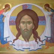 Символи Скорботи та Слави: Вшанування Героїв України