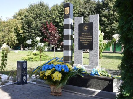 Відкрито пам’ятник загиблим прикордонникам: Вшанування героїв-прикордонників